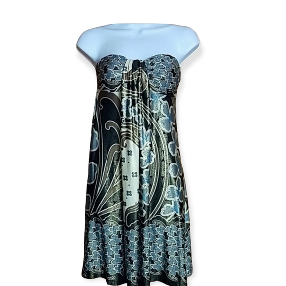 2/$30 BUNDLE OF 3 size SMALL Medium DRESSES - Picture 4 of 4